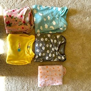 Infant Night gowns Bundle Pack of 5 - vary in size!